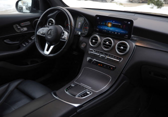 Подержанный автомобиль Mercedes-Benz GLC Coupe 2020 года (10 фото)