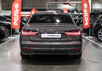 Подержанный автомобиль Audi A6 Sedan 2021 года (9 фото)