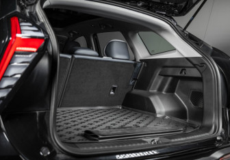 Новый Geely Atlas 2026 (14 фото)