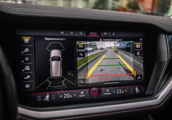 Подержанный автомобиль Volkswagen Touareg 2019 года (20 фото)