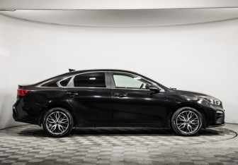Подержанный автомобиль Kia Cerato Sedan 2019 года (4 фото)
