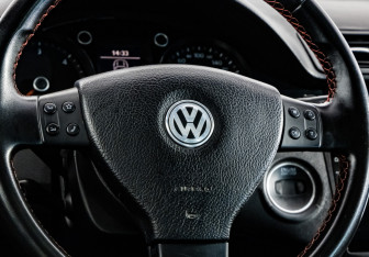 Подержанный автомобиль Volkswagen Passat Wagon 2008 года (13 фото)