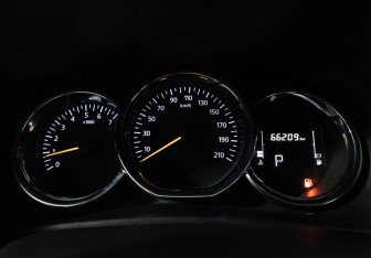 Подержанный автомобиль Renault Logan Sedan 2019 года (12 фото)