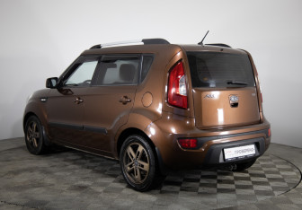 Подержанный автомобиль Kia Soul 2012 года (7 фото)