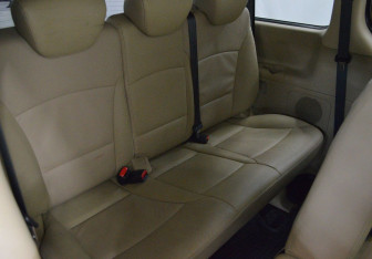 Подержанный автомобиль Hyundai H-1 2018 года (12 фото)