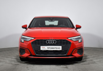 Подержанный автомобиль Audi A3 Sedan 2021 года (2 фото)