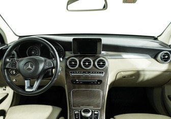 Подержанный автомобиль Mercedes-Benz GLC Coupe 2018 года (13 фото)