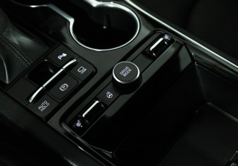 Подержанный автомобиль Kia K5 2020 года (18 фото)