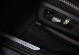 Подержанный автомобиль BMW X7 2019 года (28 фото)