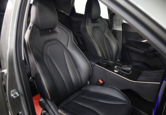 Подержанный автомобиль Omoda C5 2023 года (27 фото)