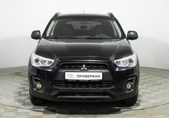 Подержанный автомобиль Mitsubishi ASX 2013 года (2 фото)