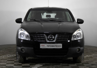 Подержанный автомобиль Nissan Qashqai 2008 года (2 фото)