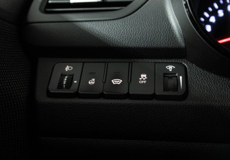 Подержанный автомобиль Kia Rio Hatchback 2017 года (17 фото)