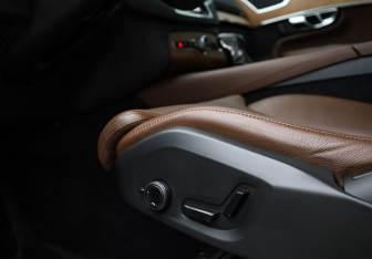 Подержанный автомобиль Volvo XC90 2019 года (21 фото)