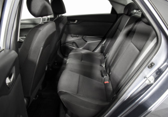 Подержанный автомобиль Hyundai Solaris Sedan 2017 года (11 фото)