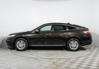 Подержанный автомобиль Honda Crosstour 2014 года (8 фото)