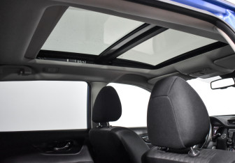 Подержанный автомобиль Nissan X-Trail 2018 года (18 фото)