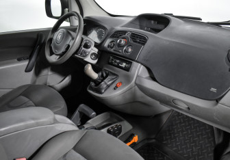 Подержанный автомобиль Renault Kangoo 2008 года (13 фото)