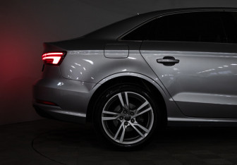 Подержанный автомобиль Audi A3 Sedan 2018 года (22 фото)