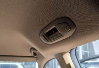 Подержанный автомобиль Kia Carnival 2019 года (17 фото)