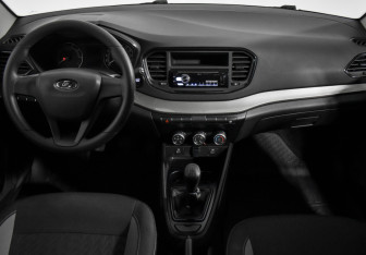 Подержанный автомобиль LADA (ВАЗ) Vesta Sedan 2023 года (14 фото)