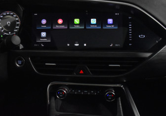 Подержанный автомобиль Geely Tugella 2022 года (17 фото)