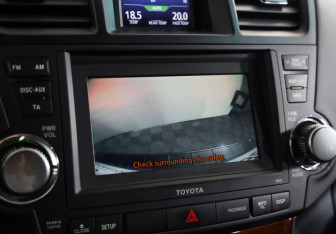 Подержанный автомобиль Toyota Highlander 2011 года (13 фото)