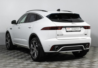 Подержанный автомобиль Jaguar E-Pace 2019 года (7 фото)