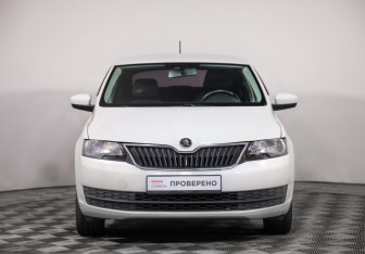 Подержанный автомобиль Skoda Rapid Liftback 2014 года (2 фото)