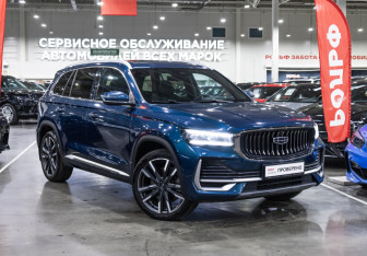 Подержанный автомобиль Geely Monjaro 2023 года (7 фото)