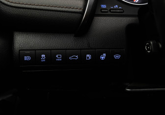 Подержанный автомобиль Toyota Camry Sedan 2018 года (22 фото)