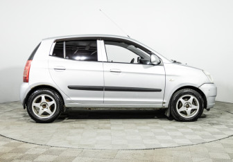 Подержанный автомобиль Kia Picanto 2007 года (4 фото)