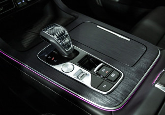 Подержанный автомобиль GAC GS8 2024 года (24 фото)