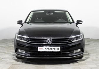 Подержанный автомобиль Volkswagen Passat Sedan 2016 года (2 фото)