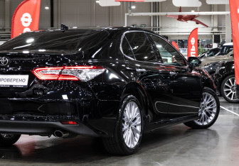 Подержанный автомобиль Toyota Camry Sedan 2020 года (7 фото)