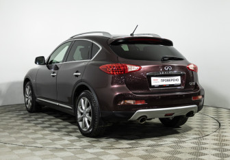 Подержанный автомобиль Infiniti QX50 2016 года (7 фото)