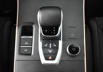 Подержанный автомобиль Omoda C5 2024 года (10 фото)