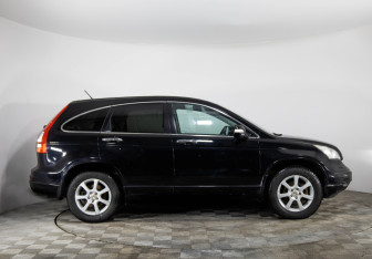 Подержанный автомобиль Honda CR-V 2012 года (4 фото)