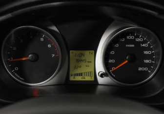 Подержанный автомобиль LADA (ВАЗ) Granta Liftback 2017 года (12 фото)