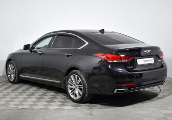 Подержанный автомобиль Genesis G80 2017 года (7 фото)