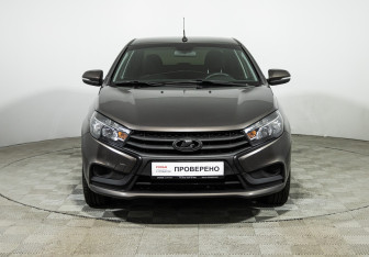 Подержанный автомобиль LADA (ВАЗ) Vesta Sedan 2022 года (2 фото)