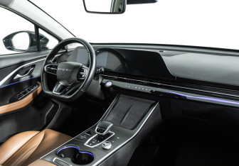 Подержанный автомобиль Omoda C5 2022 года (9 фото)