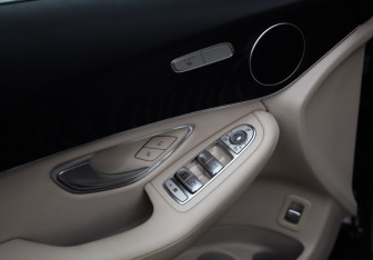 Подержанный автомобиль Mercedes-Benz GLC Coupe 2019 года (22 фото)