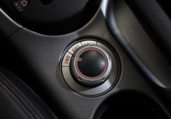 Подержанный автомобиль Mitsubishi Outlander 2011 года (17 фото)