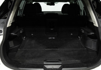 Подержанный автомобиль Nissan X-Trail 2017 года (19 фото)