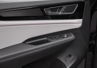 Подержанный автомобиль Volkswagen Teramont 2022 года (27 фото)