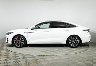 Подержанный автомобиль Chery Arrizo 8 2023 года (8 фото)