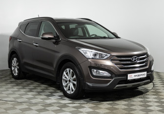 Подержанный автомобиль Hyundai Santa Fe 2014 года (3 фото)