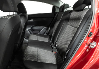 Подержанный автомобиль Kia Rio Sedan 2018 года (10 фото)