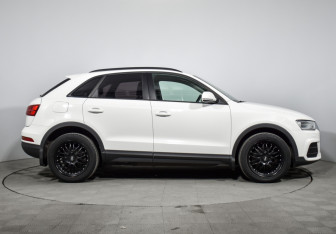 Подержанный автомобиль Audi Q3 2015 года (4 фото)